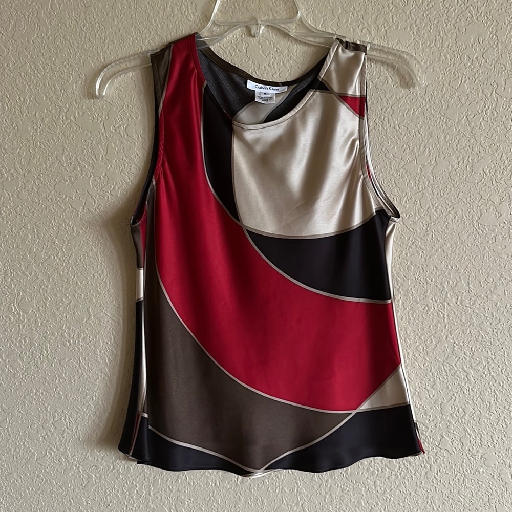 Calvin Klein Top Silk Like Size 8